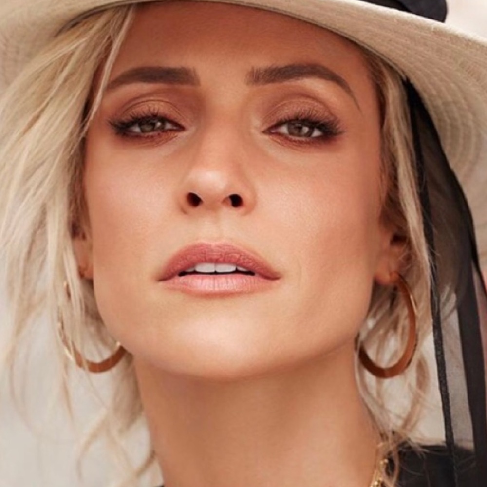 Santo gold hoops Uncommon James